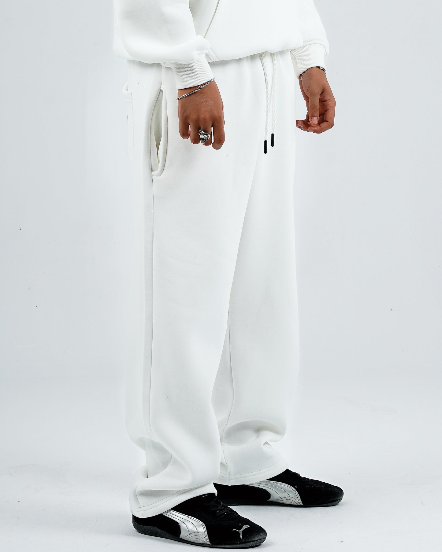 White sweatpant